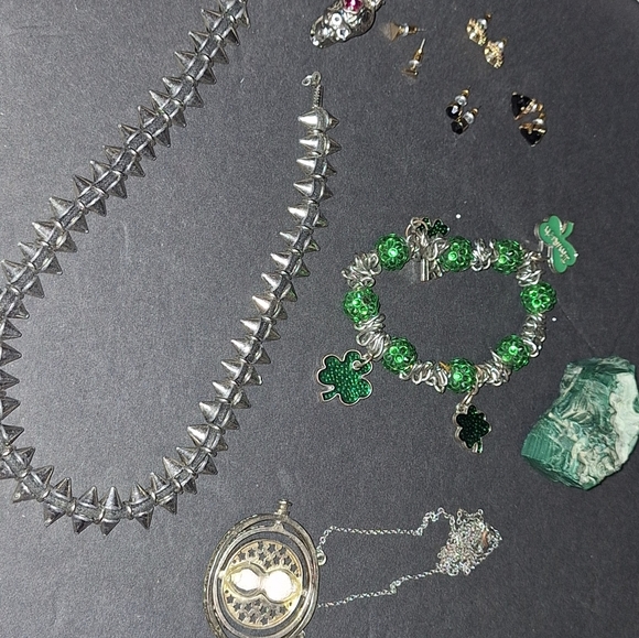 (9) Piece Rebel Jewelry Lot - Picture 1 of 12